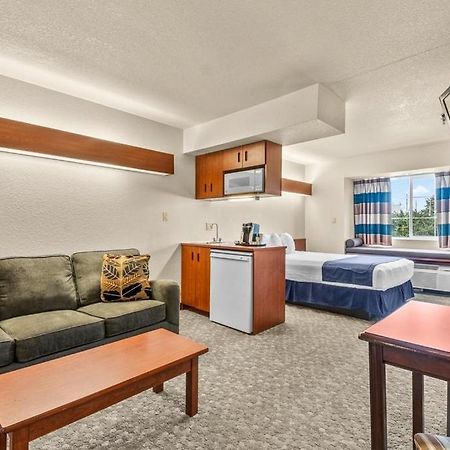 Microtel Inn & Suites By Wyndham Sainte Genevieve Ste. Genevieve Exterior photo