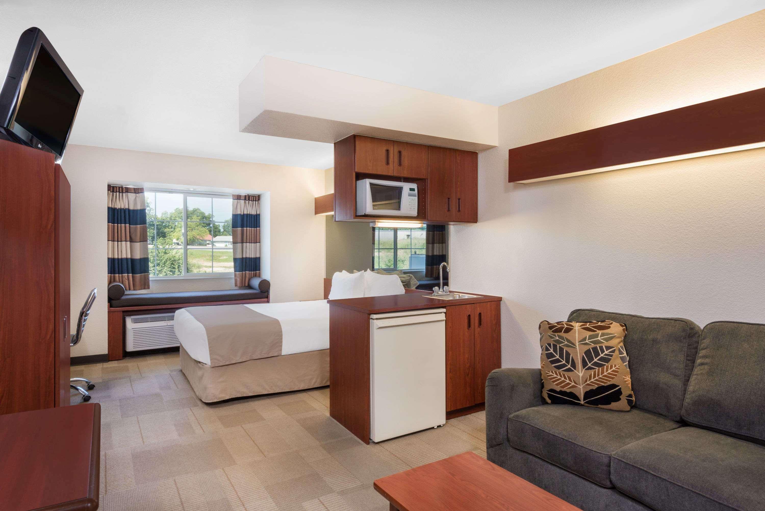 Microtel Inn & Suites By Wyndham Sainte Genevieve Ste. Genevieve Exterior photo