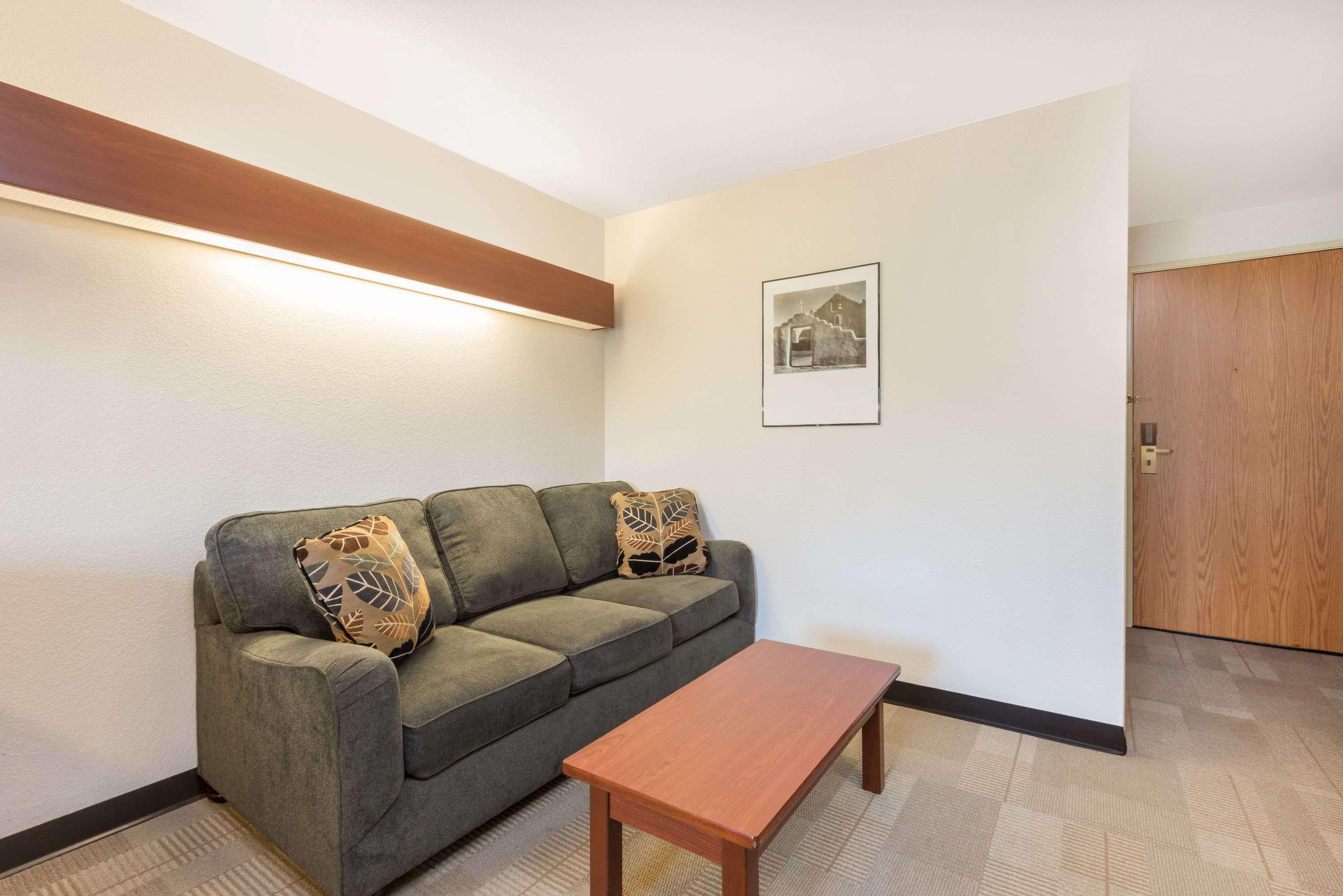 Microtel Inn & Suites By Wyndham Sainte Genevieve Ste. Genevieve Exterior photo