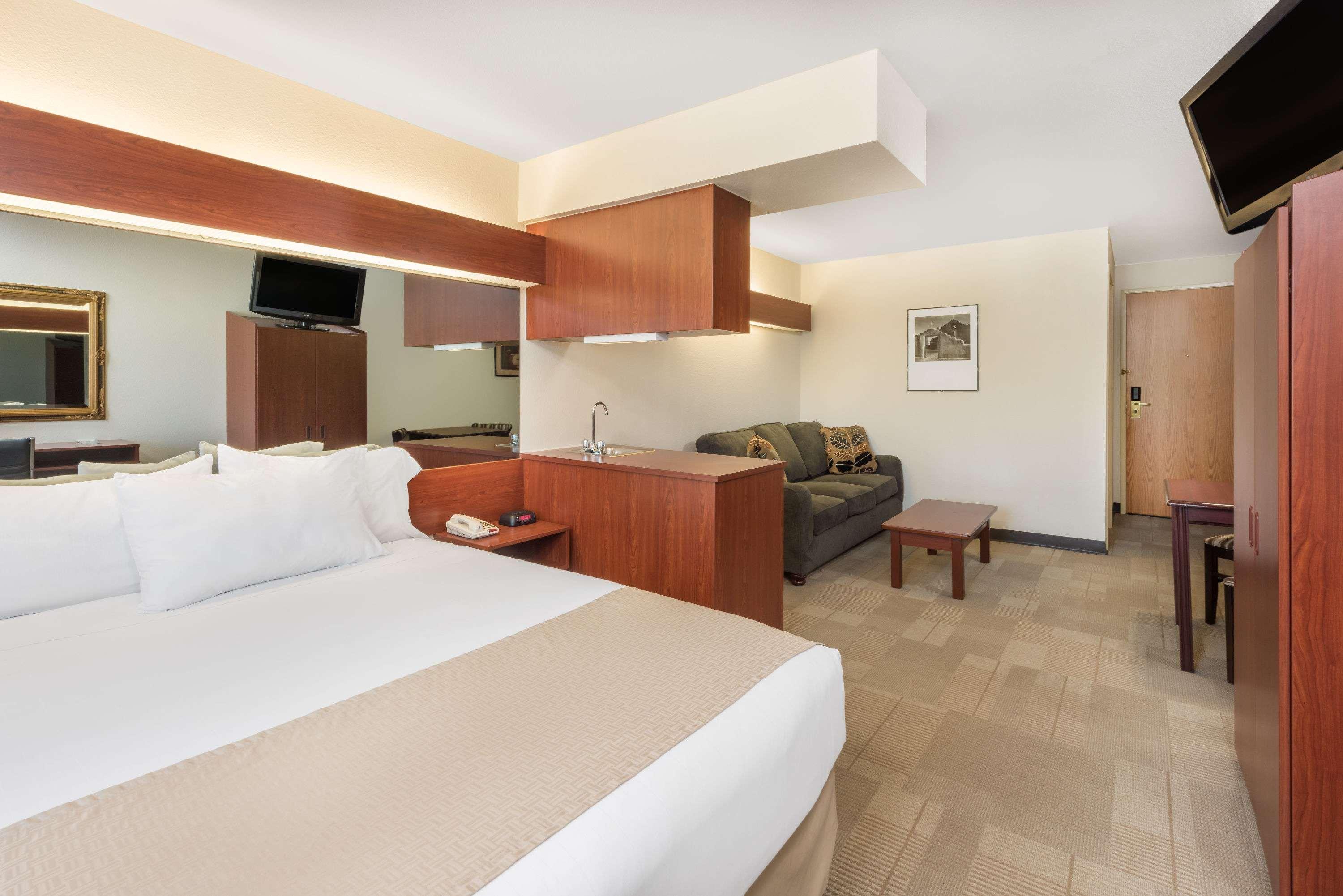 Microtel Inn & Suites By Wyndham Sainte Genevieve Ste. Genevieve Exterior photo