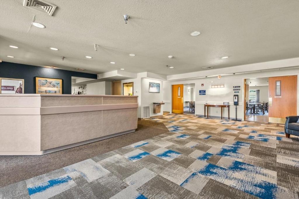 Microtel Inn & Suites By Wyndham Sainte Genevieve Ste. Genevieve Exterior photo