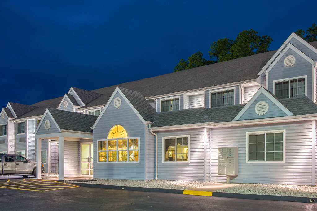 Microtel Inn & Suites By Wyndham Sainte Genevieve Ste. Genevieve Exterior photo