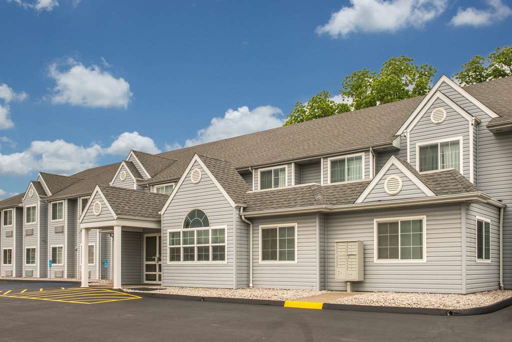 Microtel Inn & Suites By Wyndham Sainte Genevieve Ste. Genevieve Exterior photo