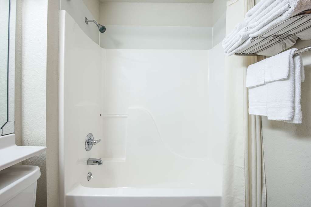 Microtel Inn & Suites By Wyndham Sainte Genevieve Ste. Genevieve Room photo