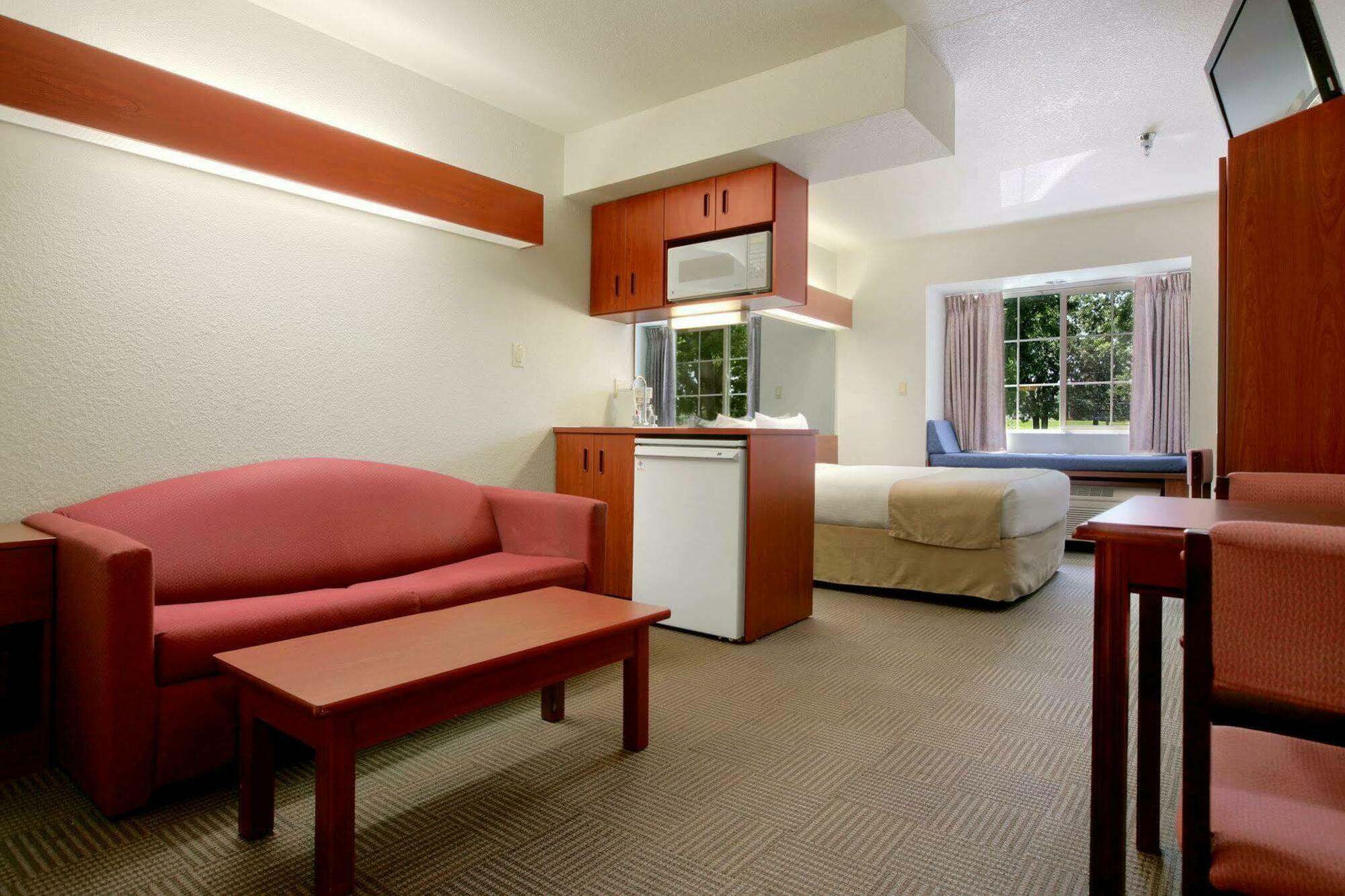 Microtel Inn & Suites By Wyndham Sainte Genevieve Ste. Genevieve Room photo